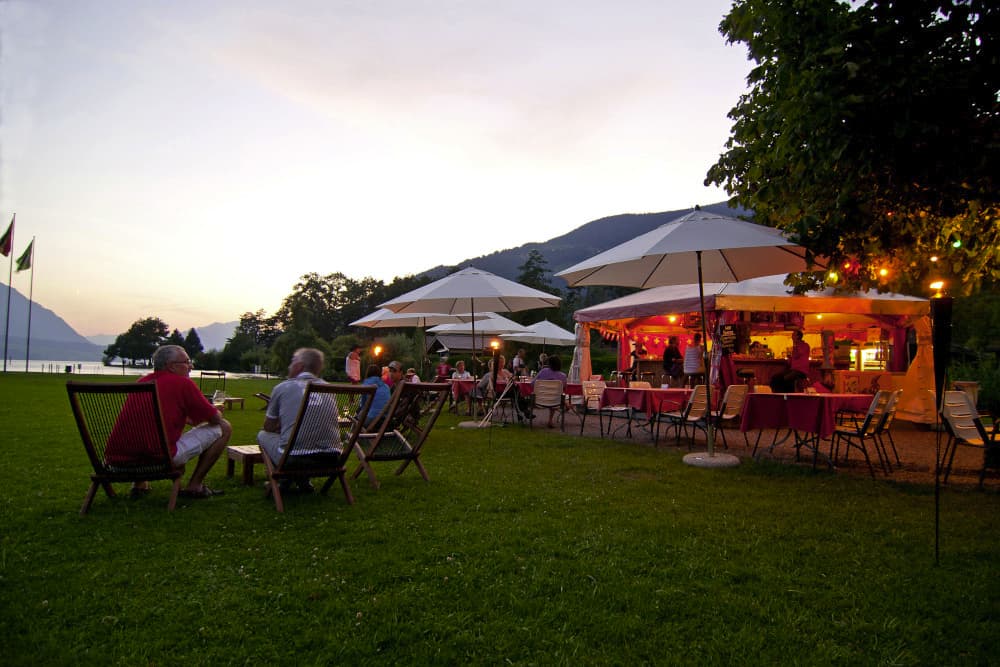 Event-Location am Thunersee: Laguna Beach Bar in Unterseen bei Interlaken