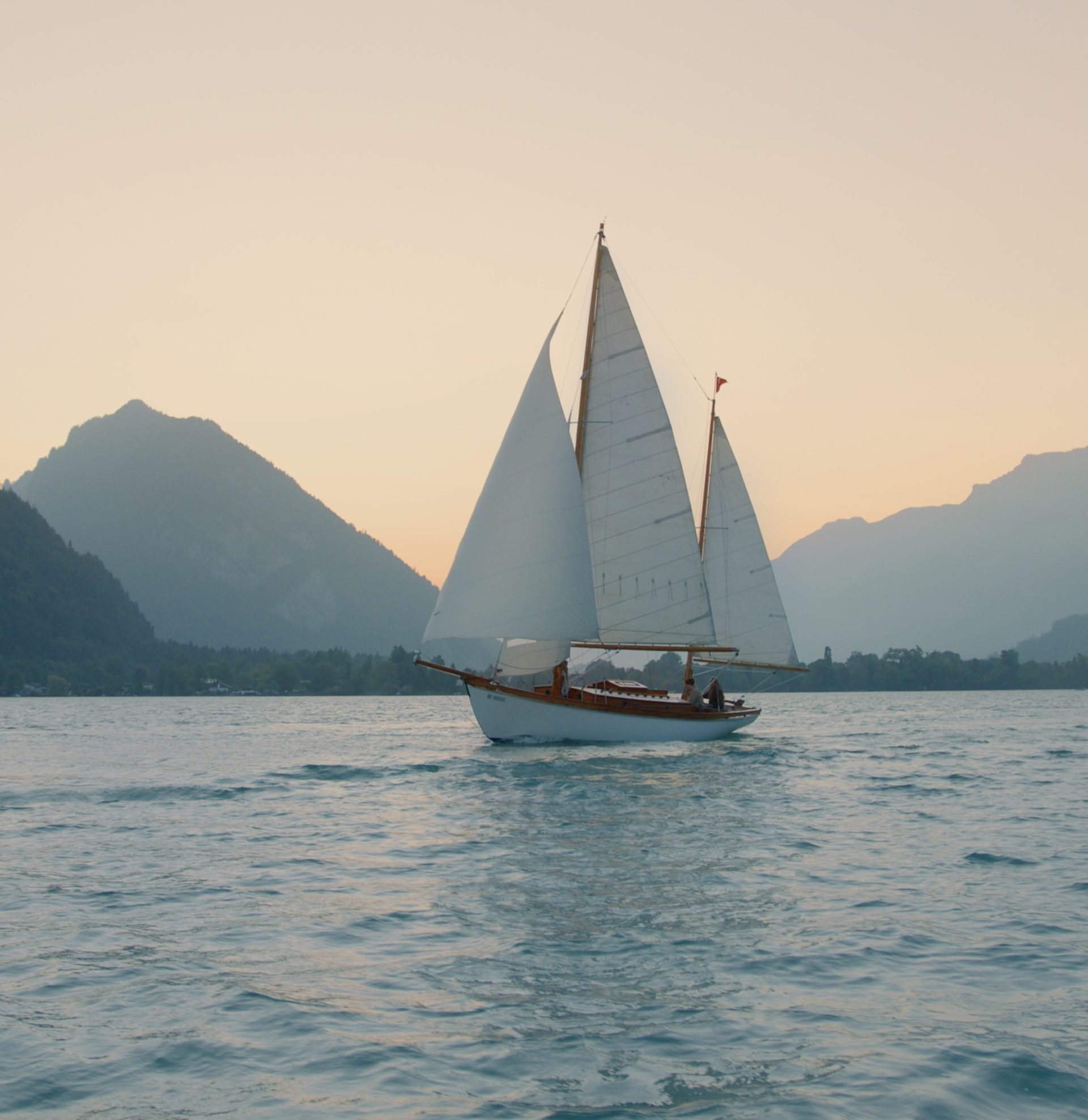 Segelschule Neuhaus-Thunersee